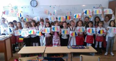 "Pune ia și hai!", îndemnul Școlii nr. 38 - 3