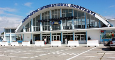 Stire din Eveniment : "Școala altfel", la Aeroportul Mihail Kogălniceanu