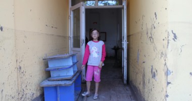 Stire din Sănătate : Ajutor pentru copiii afectați de inundații