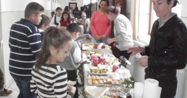 Stire din Cultură-Educație : "Toamna Gastronomică" la Costinești