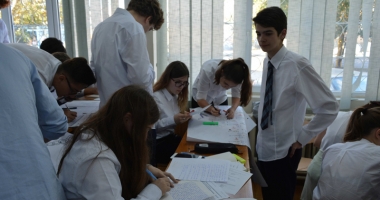 Școală de afaceri  la Liceul "Ovidius" - 4