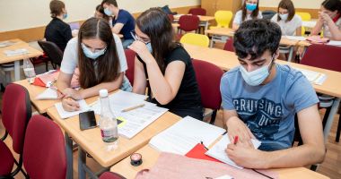 Şcoală de vară de antreprenoriat şi economie pentru elevi,  la Liceul „Ovidius “ - 3