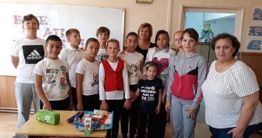 Fapte bune  și lacrimi  de emoție, la  Școala Ghindărești - 2