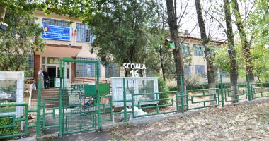 Şcoala nr. 16 din Constanţa, în reparaţii, din prima zi de şcoală. Părinţii, îngrijoraţi! - 2