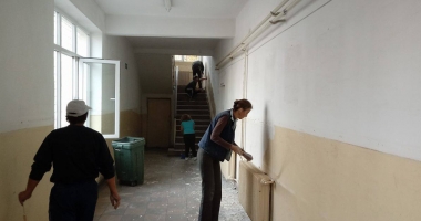 "Dacă vrei, poți!". Școala Gimnazială nr. 8 Constanța, renovată în doar câteva zile - 6