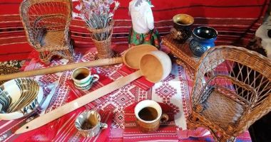 Stire din Cultură-Educație : Parteneră într-un proiect Erasmus, Școala nr. 1 Poarta Albă diseminează tradiții dobrogene