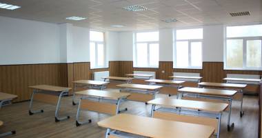 Cadou de Anul Nou de la primar pentru elevii din Poarta Albă: o școală nouă - 2
