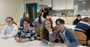 Stire din Cultură-Educație : Elevii Școlii "Gheorghe Țițeica", în Finlanda