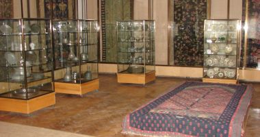 Stire din Cultură-Educație : Scoarțe românești de mare valoare la Muzeul de Artă Populară Constanța