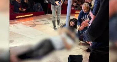 Stire din Eveniment : Un nou accident la circ. O acrobată rănită după o cădere de la 4 metri