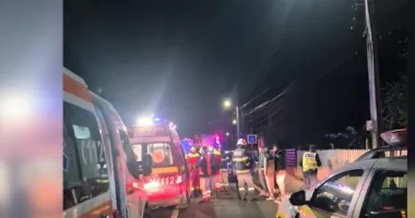 Stire din Eveniment : Scene revoltătoare. Un șofer beat a fugit de la accident, iar prietenul lui moare pe banchetă