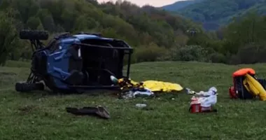 Stire din Eveniment : Tragedie în minivacanța de 1 Mai. Plimbare cu ATV-ul sfârșită fatal după răsturnare pe un drum forestier