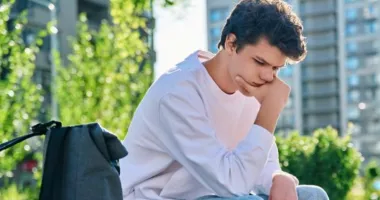Țara din UE unde tinerii au cele mai mici șanse să se angajeze după studii. România este în topul rușinii