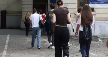„Ne-au chemat într-un apartament”. Cum sunt abordați românii de un cult controversat