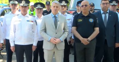Stire din Eveniment : Ministrul Afacerilor Interne a anunțat începerea programului „Litoral 2025”. 1041 de agenți vor lucra la malul mării
