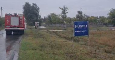 Stire din Eveniment : UPDATE Șase persoane au fost evacuate. Localitatea Siliștea din județul Constanța este izolată din cauza inundațiilor