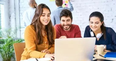 Stire din Social : Paradoxul din România: mulți antreprenori, puține joburi. De ce aleg tot mai mulți tineri să lucreze pe cont propriu