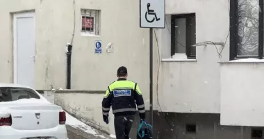 Moarte suspectă în Constanța. Bărbat de 78 de ani, găsit decedat pe acoperișul scării de bloc - 2