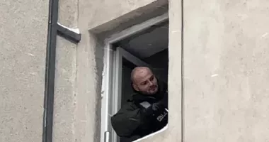 Moarte suspectă în Constanța. Bărbat de 78 de ani, găsit decedat pe acoperișul scării de bloc - 3