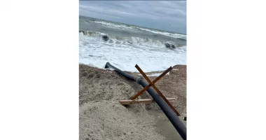 Stire din Social : Ce se deversează, de fapt, în Marea Neagră? ABADL, verificări de urgență în Mamaia Nord