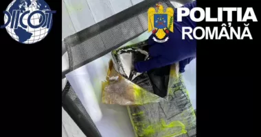 Traficant, prins în flagrant când vindea cocaină în stațiunea Mamaia. DIICOT a intrat pe fir