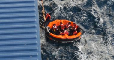 A 3-a navă condusă de un comandant român a salvat vieți pe mare