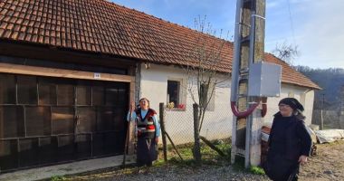 Stire din Social : „Misteriosul” sat cu 9 locuitori în care tot mai mulţi vor să se mute. Casele au ajuns de la 3.000 de euro la 20.000 de euro