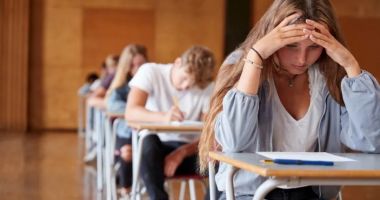 Sesiunea a doua a Bacalaureatului / 21 de candidaţi eliminaţi pentru fraudă la proba de Limba română