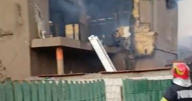 CASĂ ÎN FLĂCĂRI, LA CONSTANŢA! UPDATE. Incendiul a fost lichidat! A ars mansarda - 3