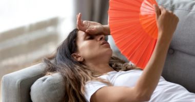 Stire din Social : Cum ne protejăm de caniculă. Medicul Tudor Ciuhodaru: „Netratată la timp, epuizarea termică merge spre hipertermie și poate fi mortală”