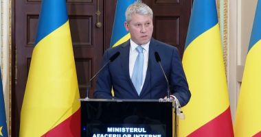 Stire din Eveniment : Cătălin Predoiu, la aniversarea MAI: "Avem încă situaţii dificile care ne testează la maximum, cum este cazul de la Mureş"