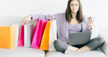 Stire din Actualitate : Consum în scădere. Din ce taie românul pentru a economisi banii