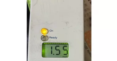 Șofer fără permis și cu 1,55 mg/l alcool pur în aerul expirat, reținut la Valu lui Traian