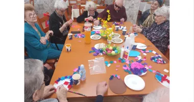 Stire din Social : Atmosferă de sărbătoare la Căminul pentru Persoane Vârstnice, în pragul Paștelui