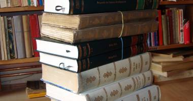 Scriitorii constănțeni critică dur timbrul literar. "O inepție!" - 2