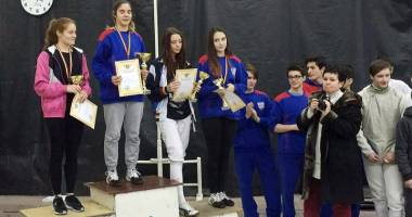 Stire din Sport : Scrimerele de la CS Farul țintesc primele medalii ale anului