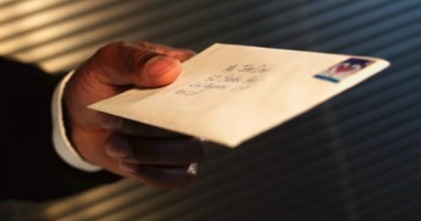 Stire din Actualitate : TENTATIVĂ de ASASINAT a președintelui GERMANIEI! Era o scrisoare-BOMBĂ