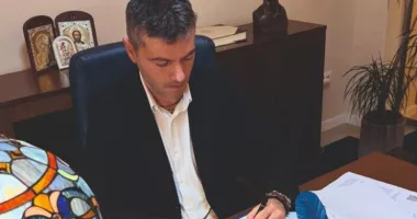 Stire din Politică-Administrație : Primarul George Scupra promite apă și canalizare în orașul Ovidiu până în 2028