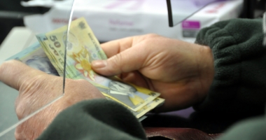 Stire din Economie : Se achită dobândă anuală pentru titlurile de stat FIDELIS, ediția CENTENAR