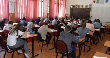 Stire din Cultură-Educație : Se apropie cea mai complexă olimpiadă școlară
