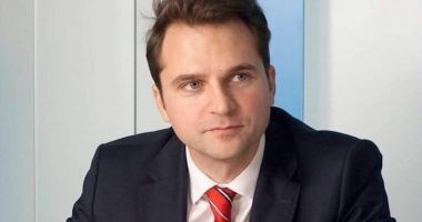 Stire din Social : Ministrul Energiei, victima fenomenului deepfake: "Au folosit în mod fraudulos imaginea şi vocea mea pentru a convinge publicul să investească"