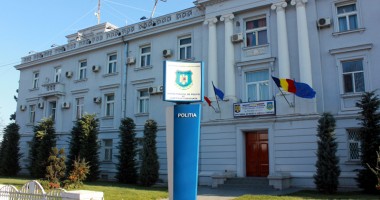 Stire din Eveniment : Se caută șefi în Poliția Constanța
