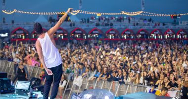 Stire din Social : Vreți să fiți voluntari la festivalul Neversea? Ce trebuie să faceți