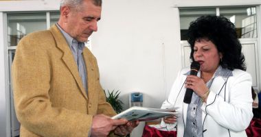 Stire din Cultură-Educație : Final de stagiune pentru Nicolae Spirescu, fost secretar literar al Teatrului de Balet "Oleg Danovski"