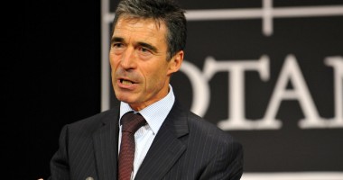 Stire din Politică-Administrație : Secretarul general al NATO vine în România