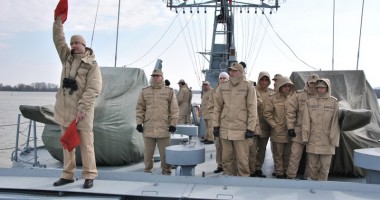 Stire din Eveniment : Secretele navigației militare, transmise tinerei generații de ofițeri