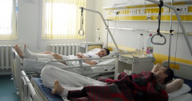 Stire din Sănătate : Secția de ortopedie, plină de constănțeni cu fracturi la mâini și picioare