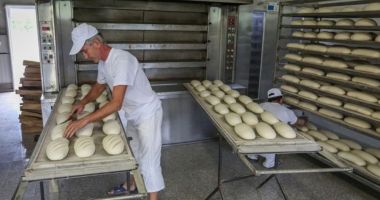 Stire din Economie : Sectorul de morărit şi panificaţie, lovit de majorarea preţurilor la materia primă şi utilităţi