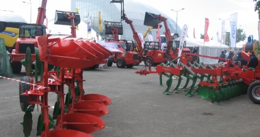 Stire din Economie : Se deschide Târgul Expoagroutil