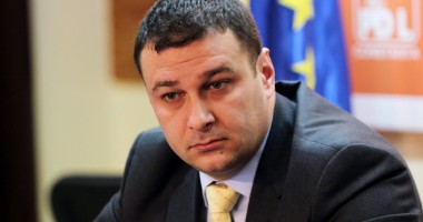 Stire din Politică-Administrație : Se destramă PMP la Constanța? Deputatul Florin Gheorghe  a demisionat